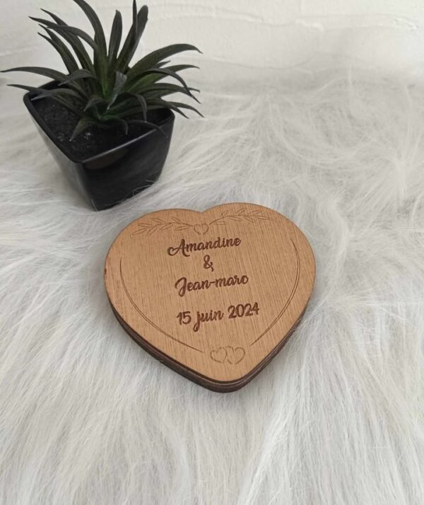 Porte-alliances Personnalisé en Bois en Forme de Cœur